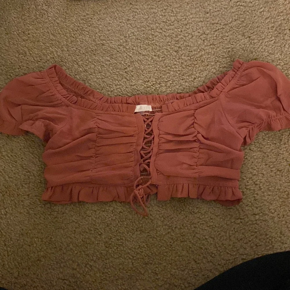 Crop Top - Picture 1 of 2